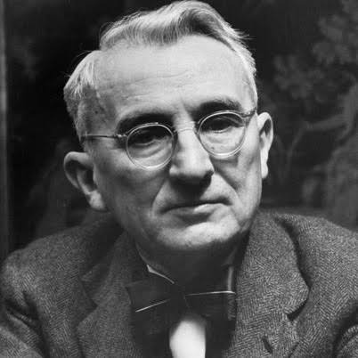 Levante-se e Fale - Dale Carnegie